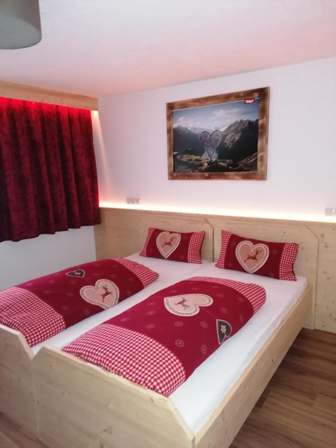 Zachhof Apartment Ellbogen ภายนอก รูปภาพ
